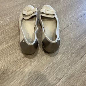 Women's Anne Klein Sport Tan Flat Ballet Shoe, Size 10